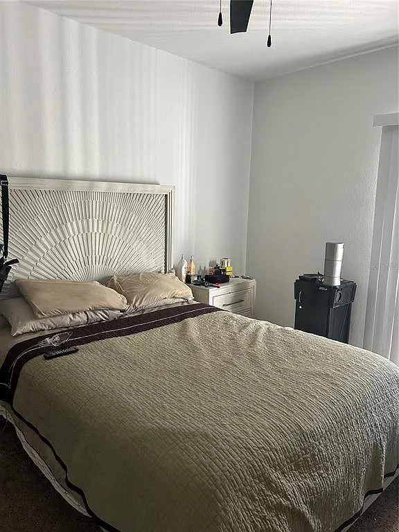 3 bed, 2.5 bath, 1465 sqft, $2,100 — Photo 4