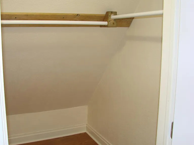 Walk-in closet (6' x 8')