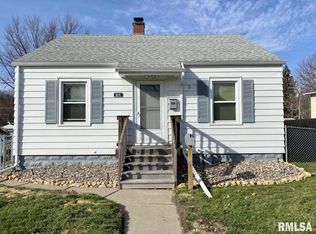 3610 Rockingham Rd, Davenport, IA 52802