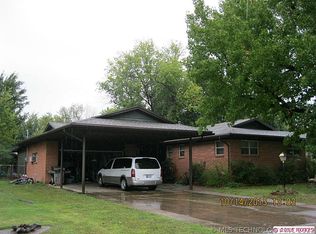 217 E Pine Pl, Skiatook, OK 74070