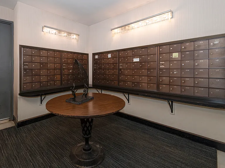 250 E 73rd St #PHB — Photo 19