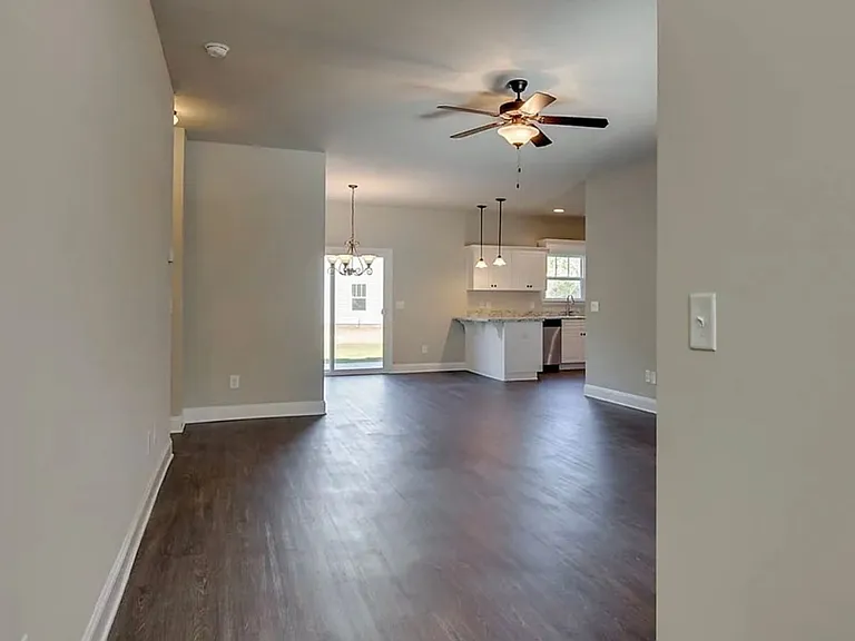 8061 Cozy Knl — Photo 10