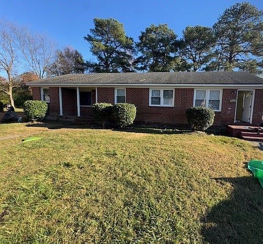 1st image of 701 Warfield Dr