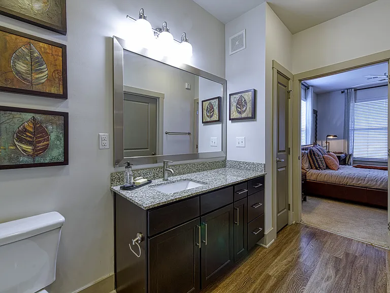 Large En-Suite Bathrooms with Granite Countertops