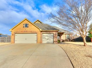 2316 Appalachian Trl, Edmond, OK 73003