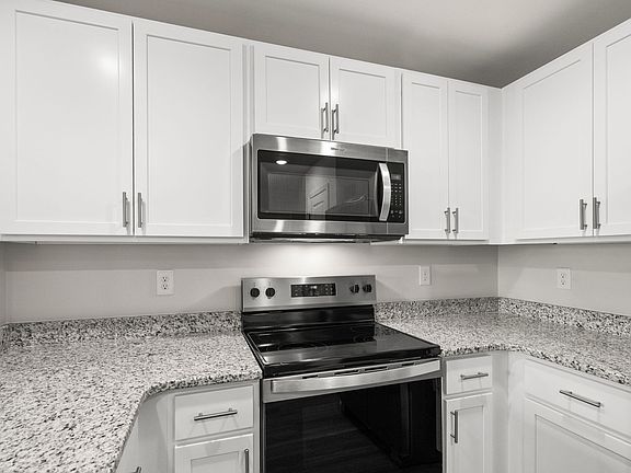 4th image of 535 Gemstone Blvd #1