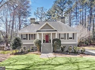 5 Pine Ridge Dr, Newnan, GA 30263