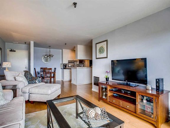 5th image of 3991 Crown Point Dr Unit 113