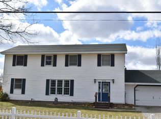 902 Bowman St, Colon, MI 49040