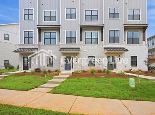 104 Prospect Ave, Perry, GA 31069
