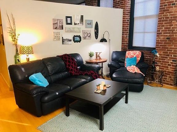 4th image of 1107 Mississippi Ave #404