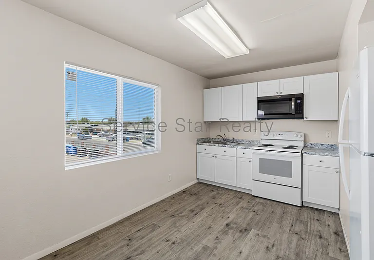 2222 E Pueblo Ave #2 — Photo 5