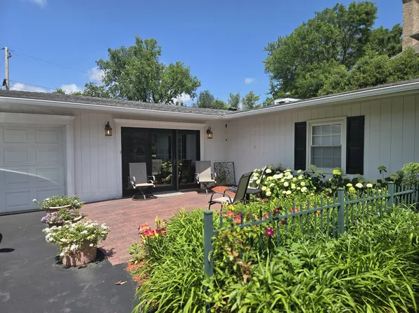 5550 S Quincy St, Hinsdale, IL 60521