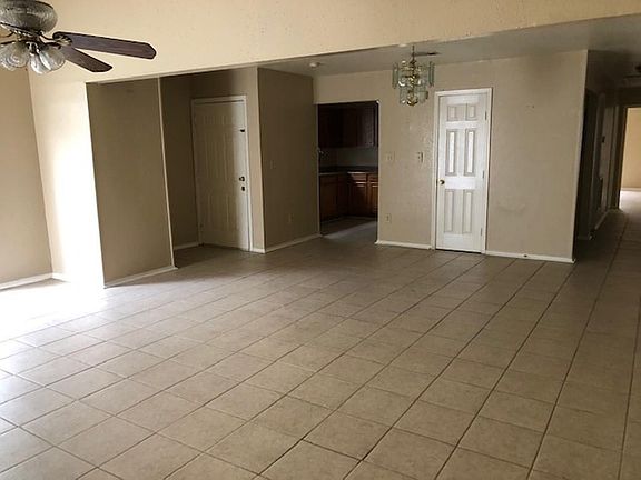 3rd image of 4116 Lac Du Bay Dr