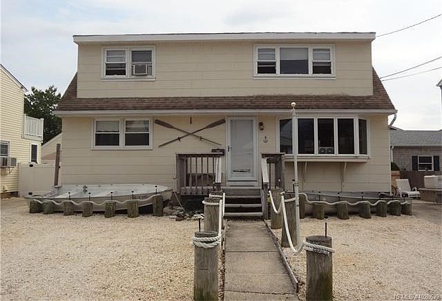 1st image of 346 N 2nd St