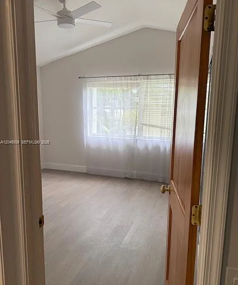 101 NE 8th Ave #1 — Photo 7