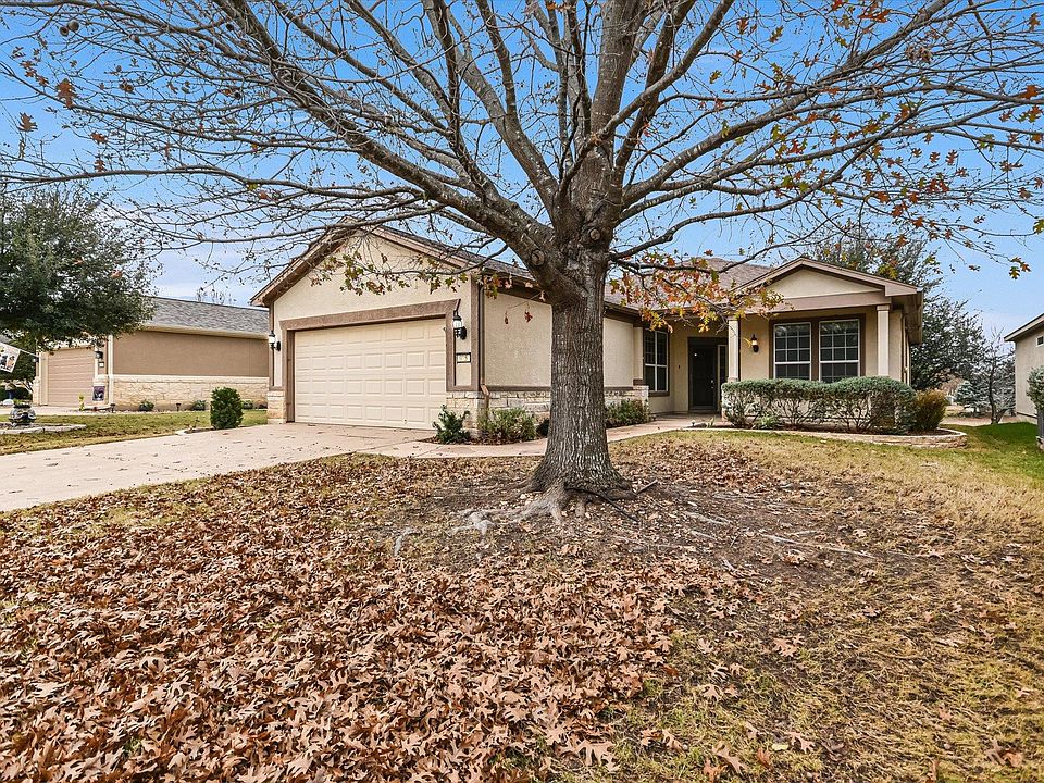 1st image of 915 Apache Mountain Ln