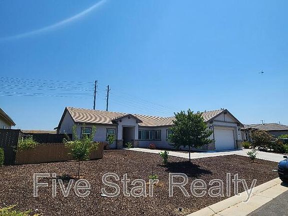 2nd image of 1123 Ballantine Way