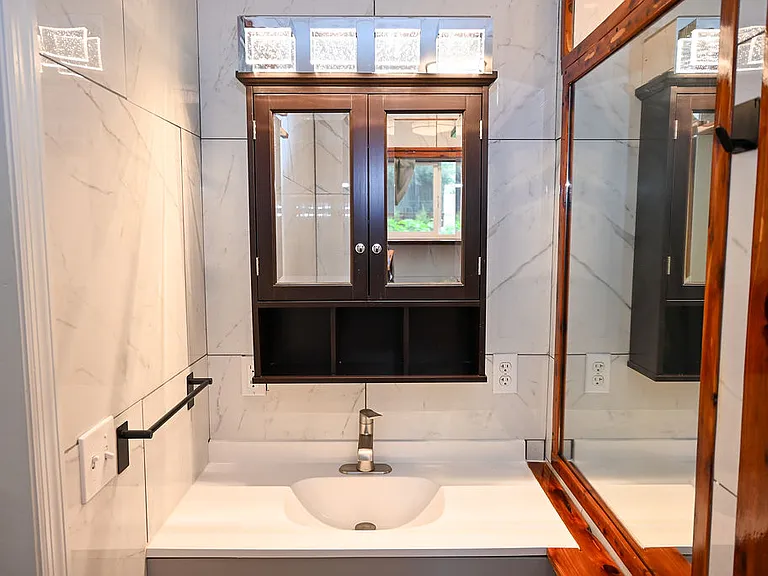 315 Caroline Ave — Photo 30