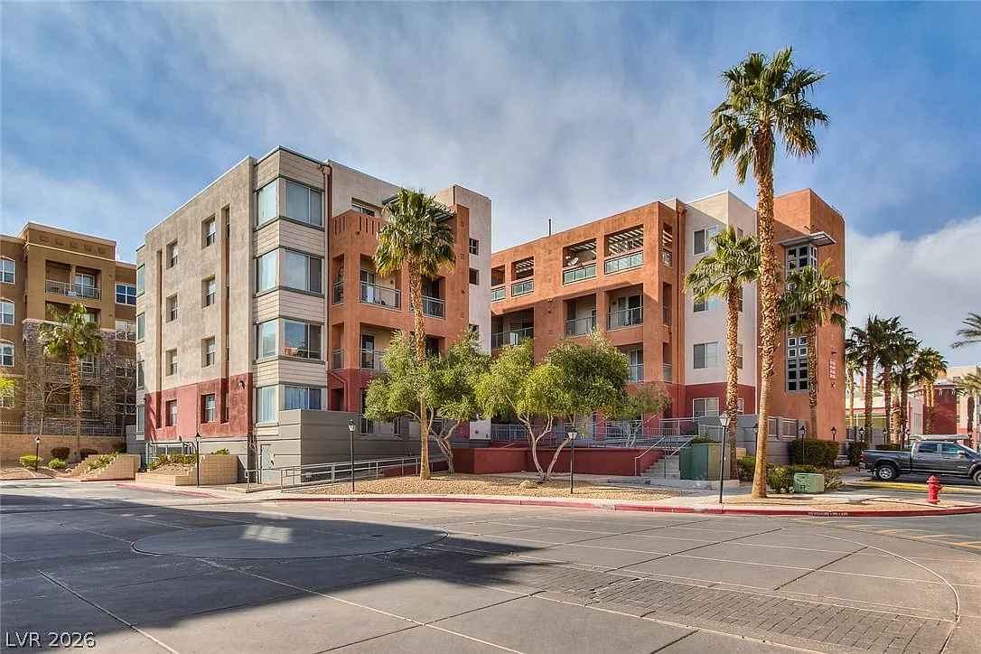 2 bed, 2.0 bath, 1155 sqft, $1,632 — Photo 3