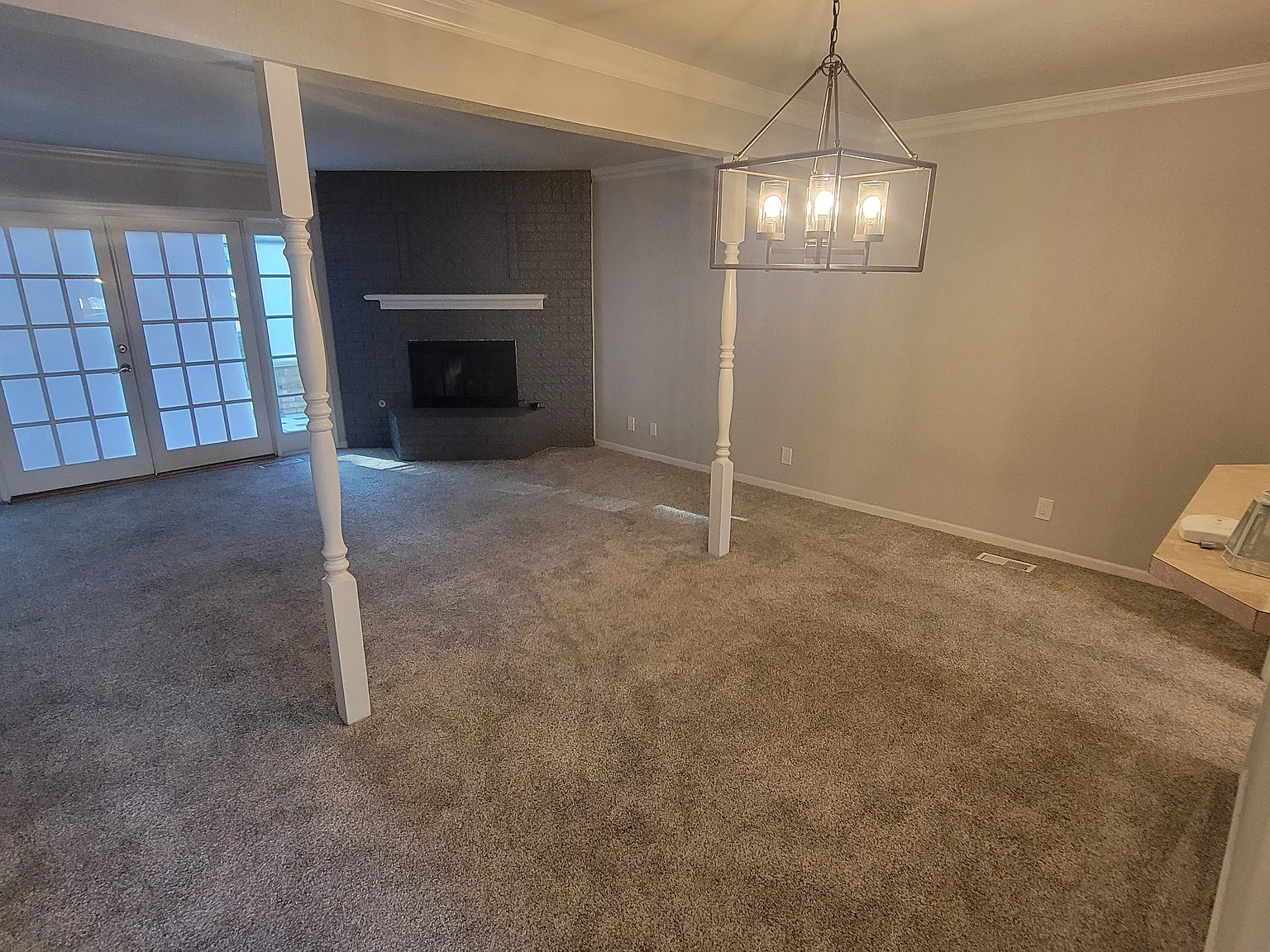 2 bed, 1.5 bath, 1280 sqft, $1,800 — Photo 4