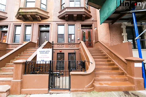 Rented by Link NY Realty | media 14