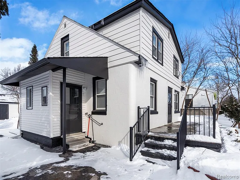 1751 Woodward Heights Blvd — Photo 3