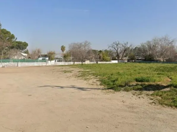 1500 Hughes Ln, Bakersfield, CA 93304