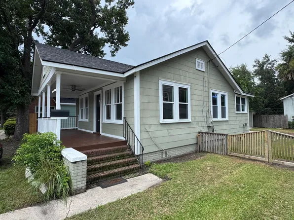 111 Magnolia Rd, Charleston, SC 29407