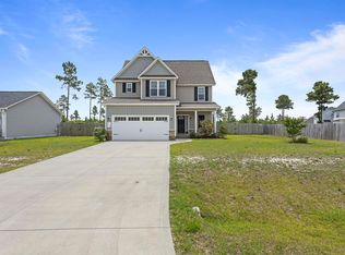 902 Purvis Ct, Richlands, NC 28574