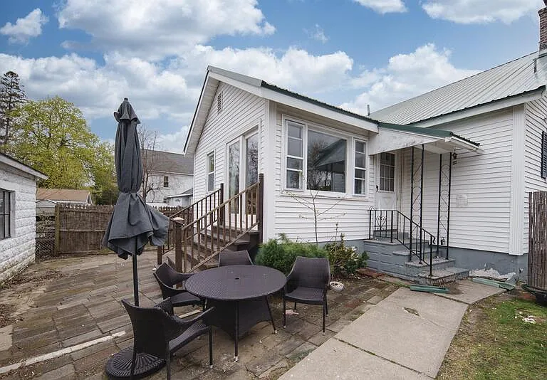 1016 Washington Ave #2 — Photo 19