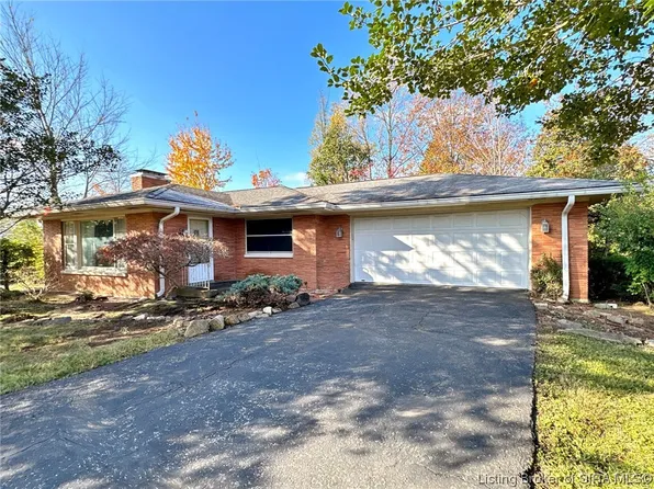 34 Hilltop Road, Floyds Knobs, IN 47119