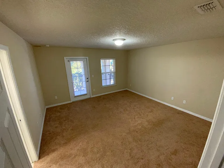 11968 Lorenza Ln — Photo 5