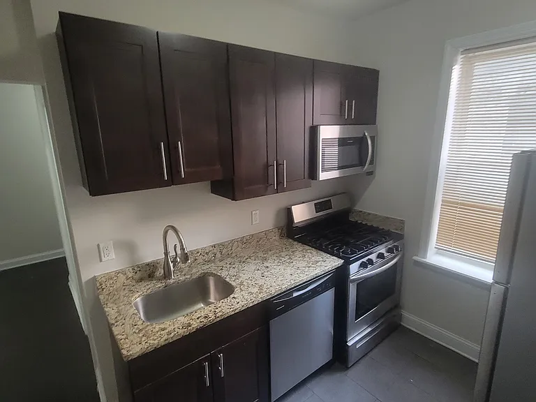 25 Jones St — Photo 1