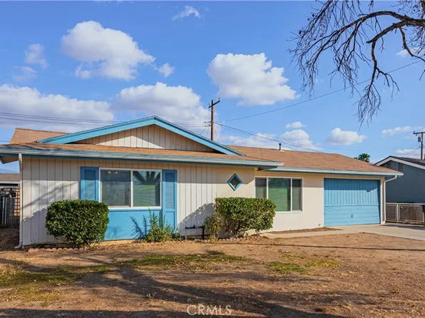 1168 S Gilbert St, Hemet, CA 92543