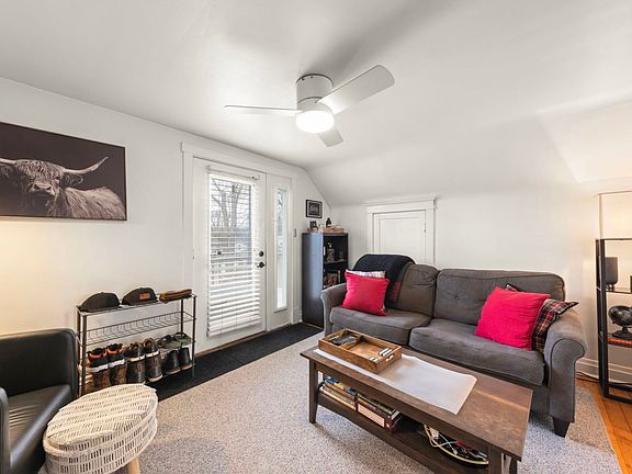 3rd image of 165 E North Ave #2