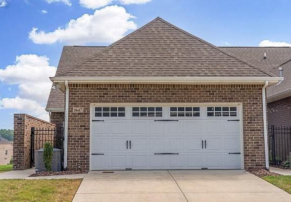 2nd image of 1647 Foston Ln
