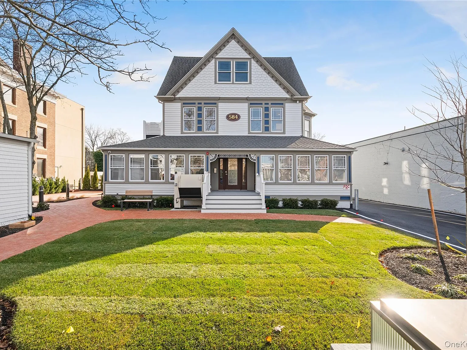 1 bed, 1.0 bath, 620 sqft, $3,000 — Photo 1