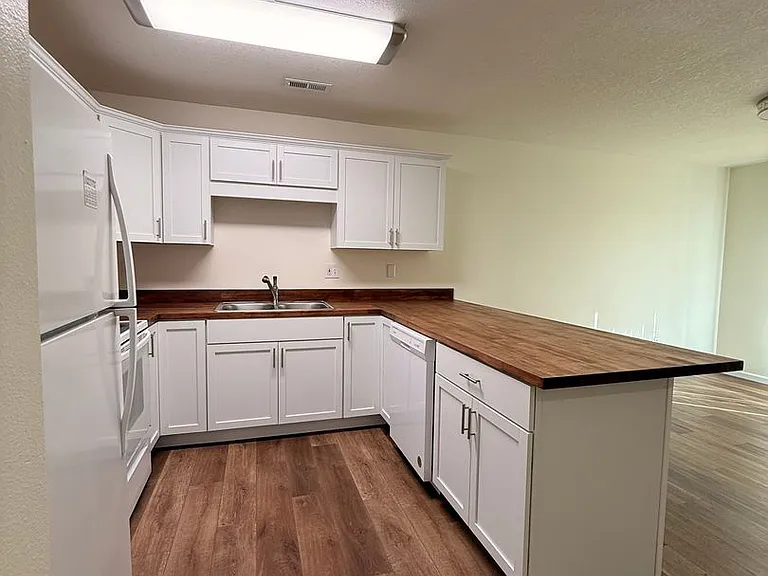 1532 Timber Creek Rd — Photo 5