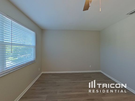 5th image of 2063 Los Lomas Dr