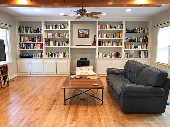5th image of 4642 Kensington Ave