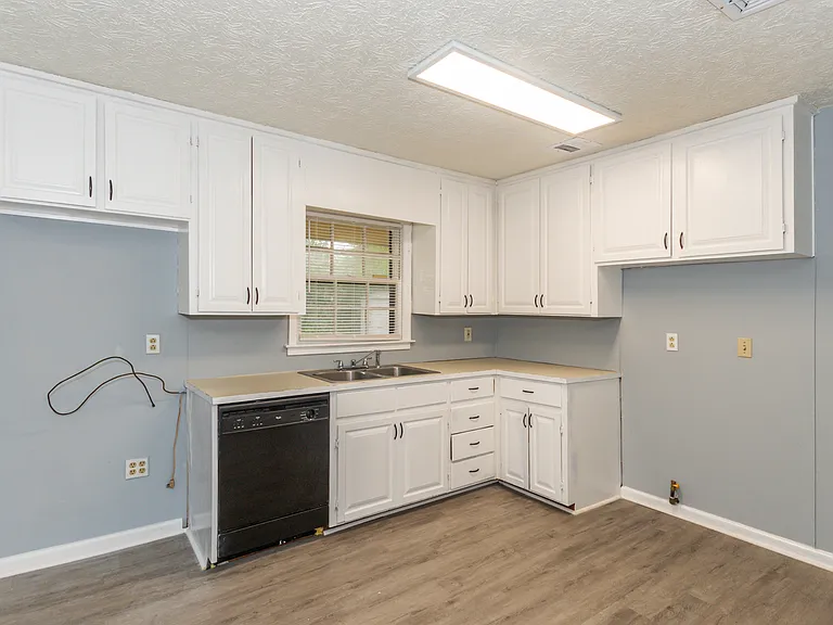 4342 Sunshine Dr — Photo 11