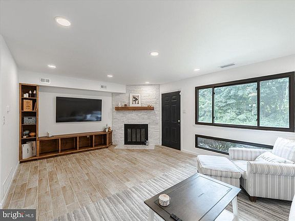 5th image of 7601 Crittenden St APT G1