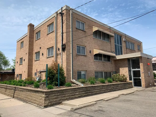 915 23rd Ave NE, Minneapolis, MN 55418