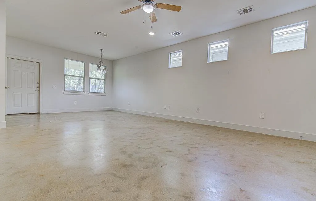 3 bed, 2.5 bath, 1500 sqft, $1,995 — Photo 4
