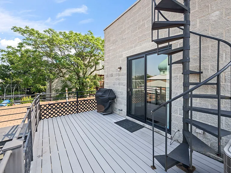 876 N Hermitage Ave #3 — Photo 30
