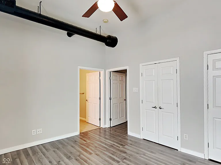 114 S Meridian St #C — Photo 18