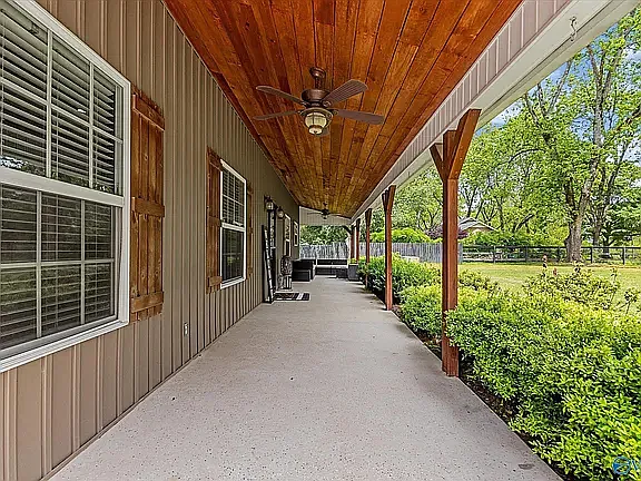 3498 Turnpike Rd — Photo 6