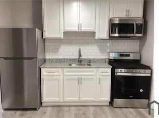 1048 Ellicott Dr, Baltimore, MD 21216