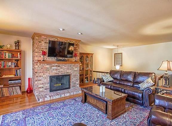 5th image of 1531 Birnamwood Trail Dr